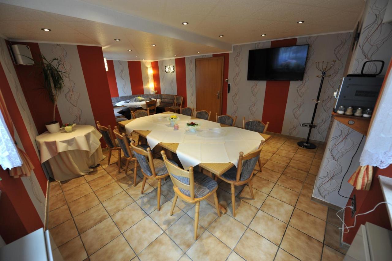 Hotel-Restaurant Ehses Zeltingen-Rachtig Exterior photo
